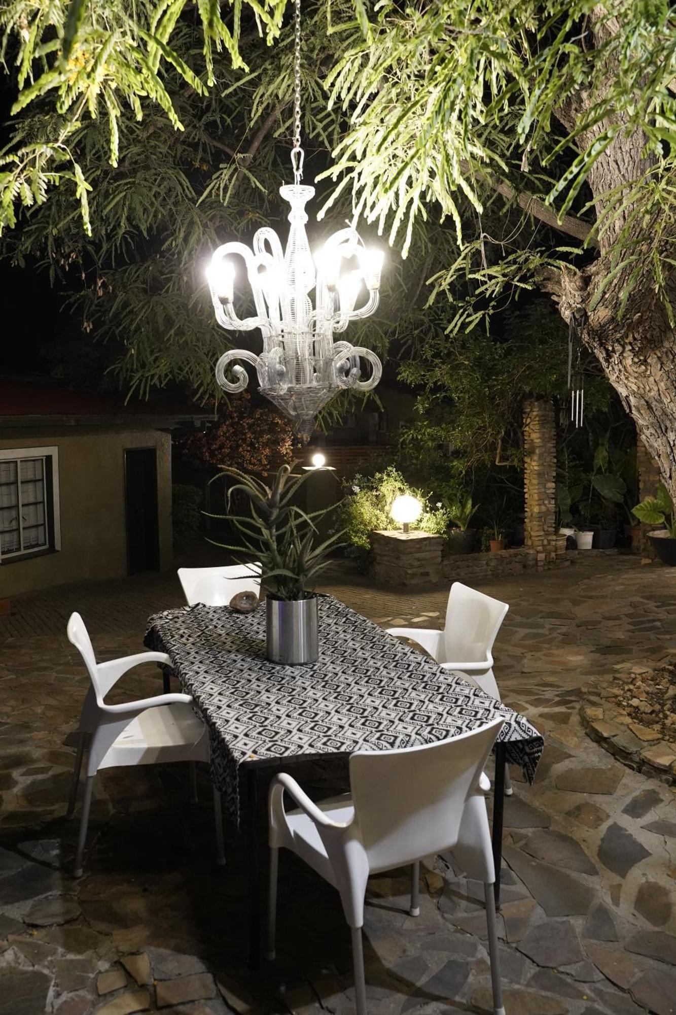 ווינדהוק Alluring Self Catering 2 Bedroom Villa At Bokmakierie Villas מראה חיצוני תמונה