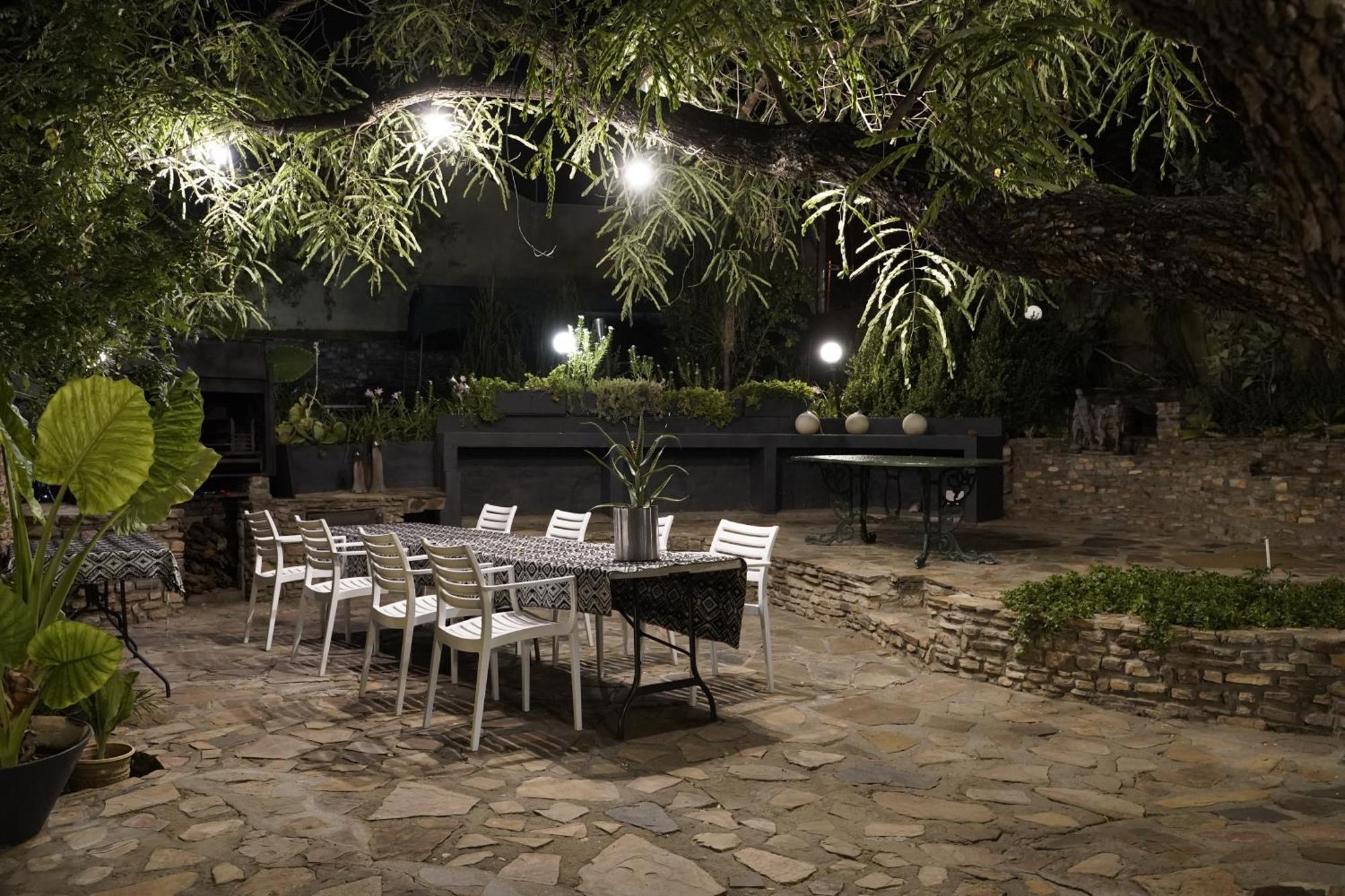 ווינדהוק Alluring Self Catering 2 Bedroom Villa At Bokmakierie Villas מראה חיצוני תמונה